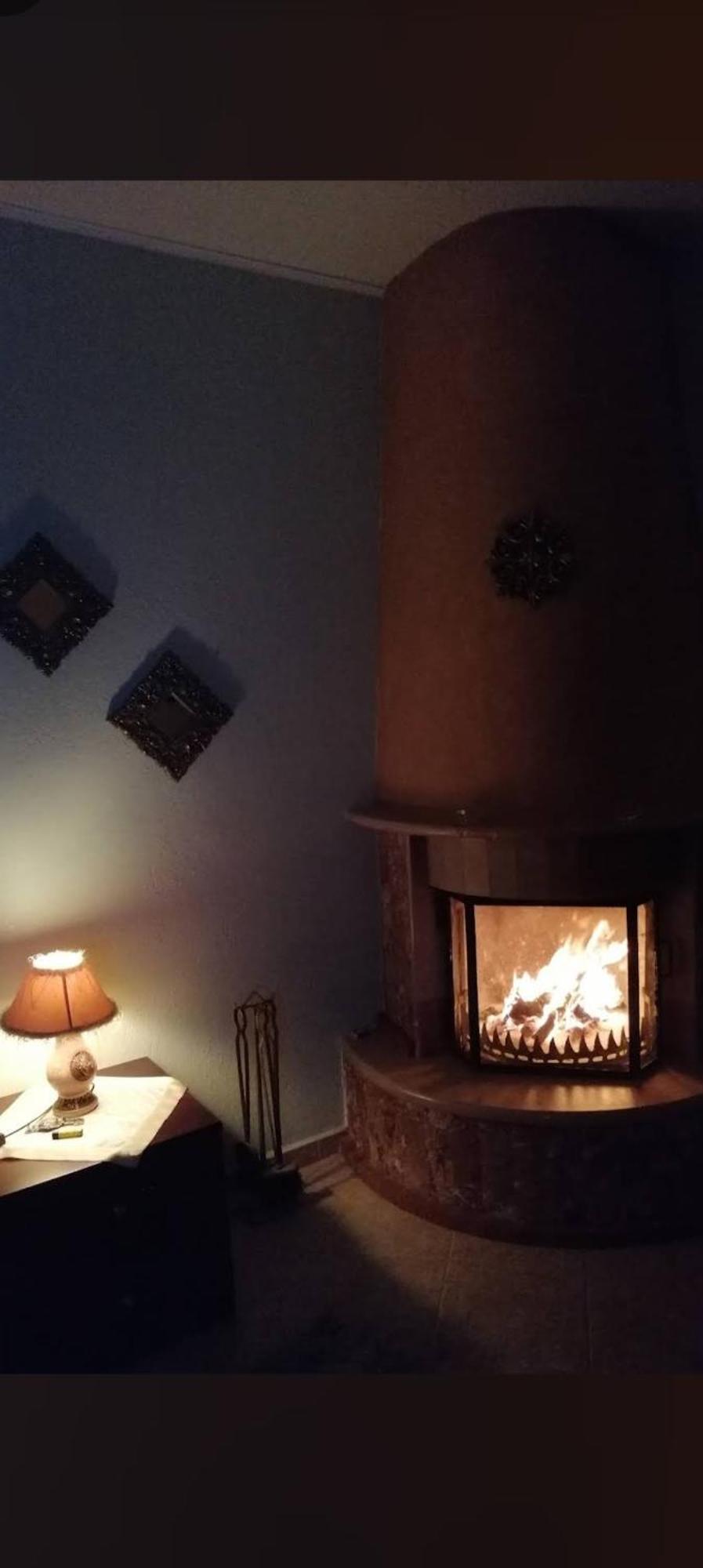 To Konaki Káto Loutrákion Exteriör bild